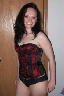 , 25  female escort, appleton